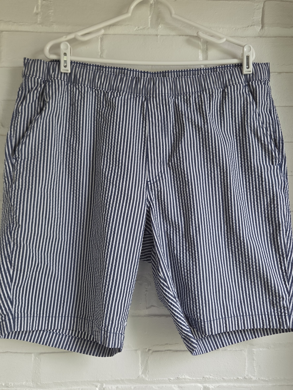 Uniqlo Navy and White Seersucker Stripe Flat Front Shorts